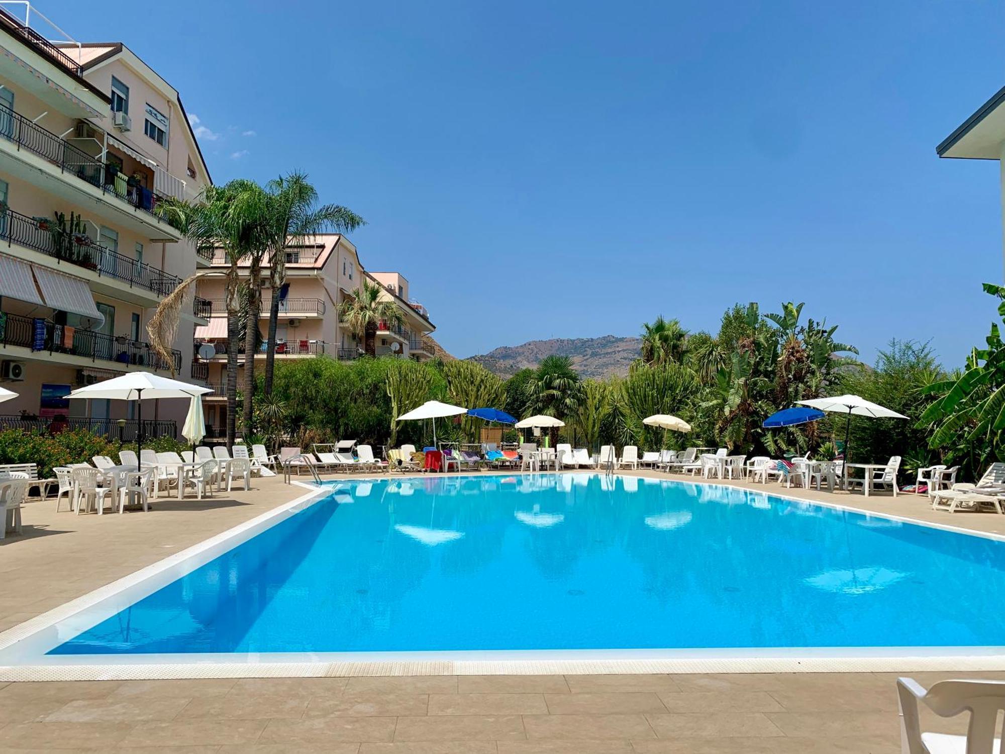 Griseo - Sicily Vista Apartment Calatabiano Bagian luar foto